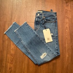 levi’s wedgie fit cropped
